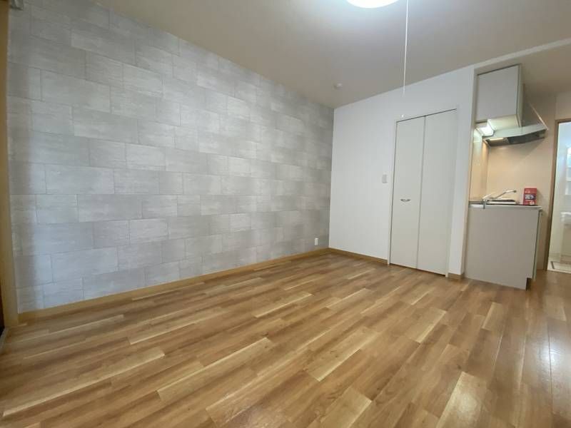 1K Apartment for Rent in Himeji, Hyogo - Near Sanyo Himeji Station - Thumbnail 3