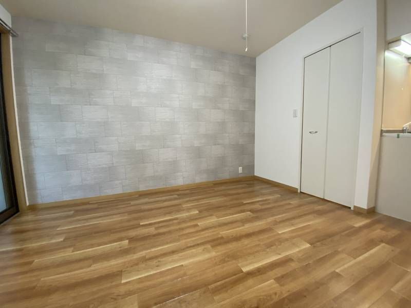 1K Apartment for Rent in Himeji, Hyogo - Near Sanyo Himeji Station - Thumbnail 4