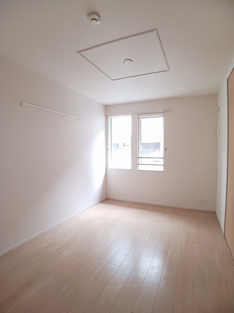 2LDK Apartment for Rent in Fukuyama, Hiroshima - Thumbnail 2