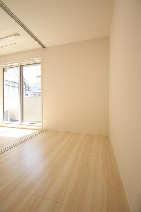 Modern 1LDK Apartment Near Fukuyama Station in Hiroshima - Thumbnail 4