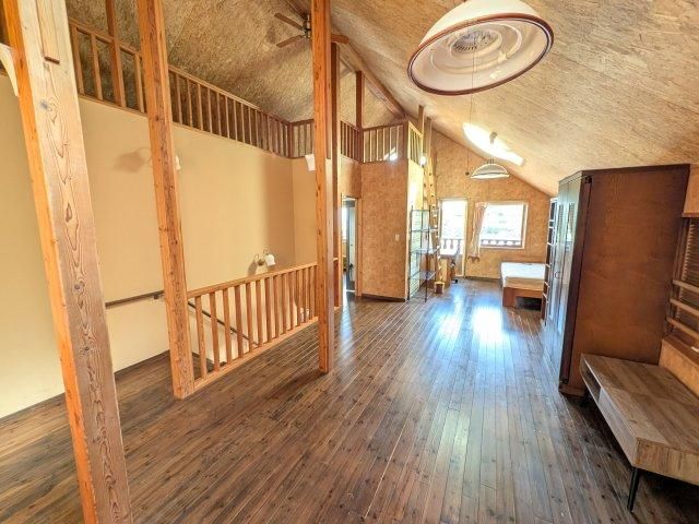 3LDK Hilltop Home with City Views in Miyanomori, Sapporo - Thumbnail 4