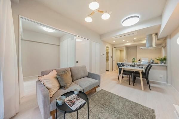 Renovated 2LDK Apartment Near Shirokane-Takanawa Station - Thumbnail 4