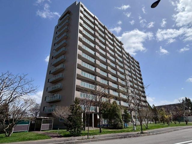 4LDK 84m2 Apartment for Sale in Kita-ku, Sapporo, Hokkaido - Thumbnail 2