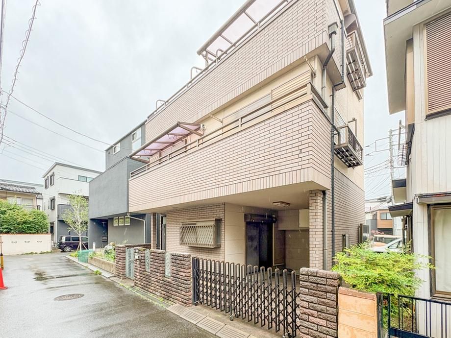 3LDK Renovated House in Minami Ward, Saitama City - 106.31m² - Thumbnail 2