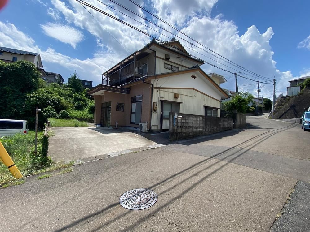 6LDK House for Sale in Sendai's Taihaku-ku | 174.31m² - Thumbnail 2