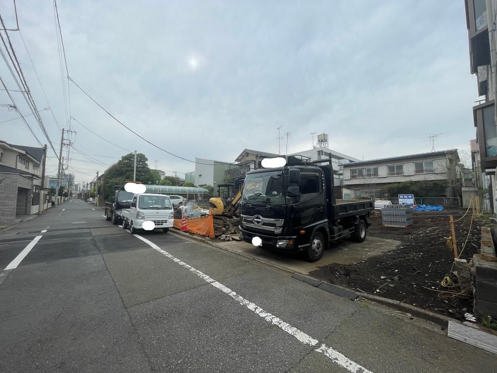 Land for Sale in Setagaya, Tokyo - 151.5 m² Plot - Thumbnail 3