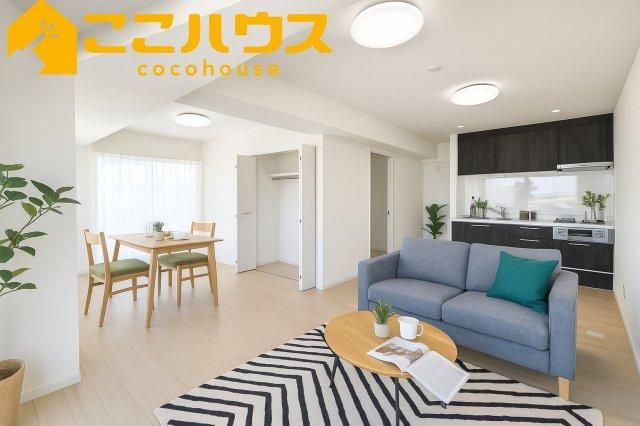 2LDK Renovated Apartment with Ocean View in Nanjo City, Okinawa - Thumbnail 4