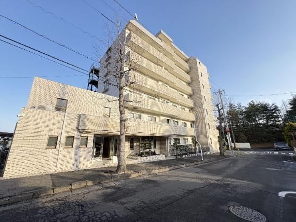 Pacific Niji no Oka 3LDK Apartment for Sale in Sendai, Miyagi - Thumbnail 2