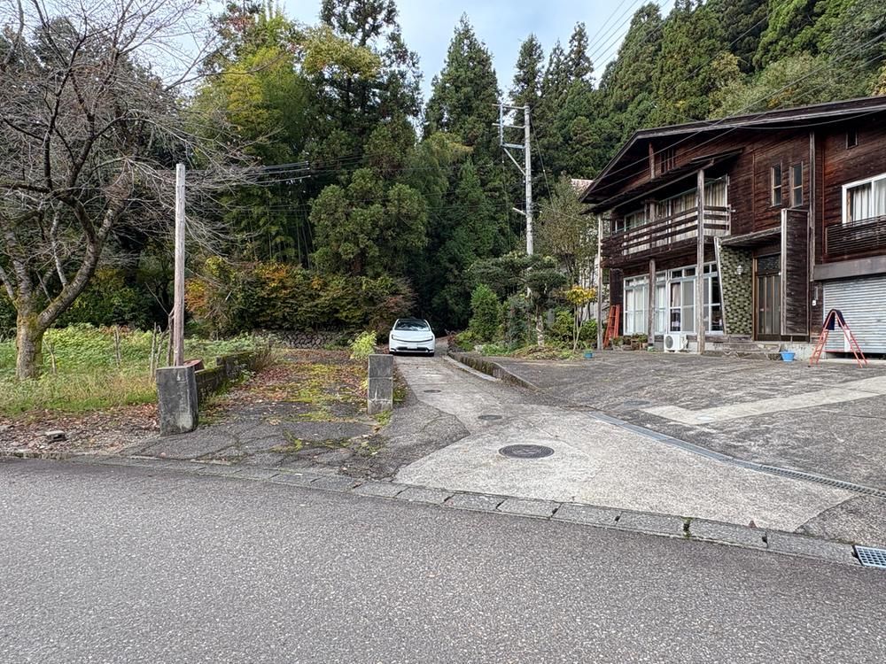 4DK Detached House in Joetsu, Niigata – 669m2 Land, 276m2 Floor Area - Thumbnail 3