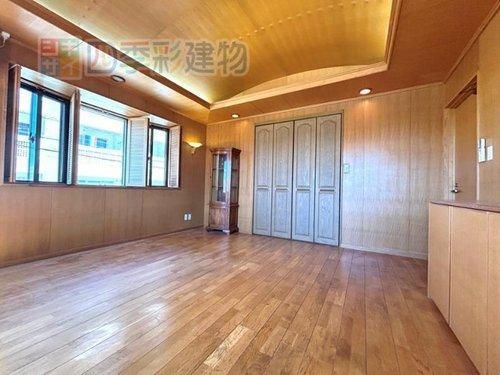 Spacious 3LDK RC House for Sale in Chatan, Okinawa - 280m² - Thumbnail 4