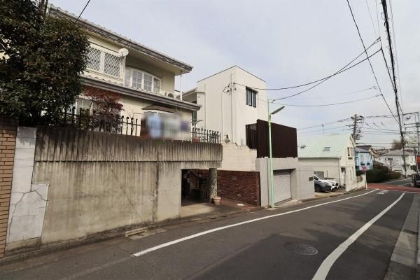 Land for Sale in Setagaya, Tokyo - 137.96m2 - Thumbnail 3