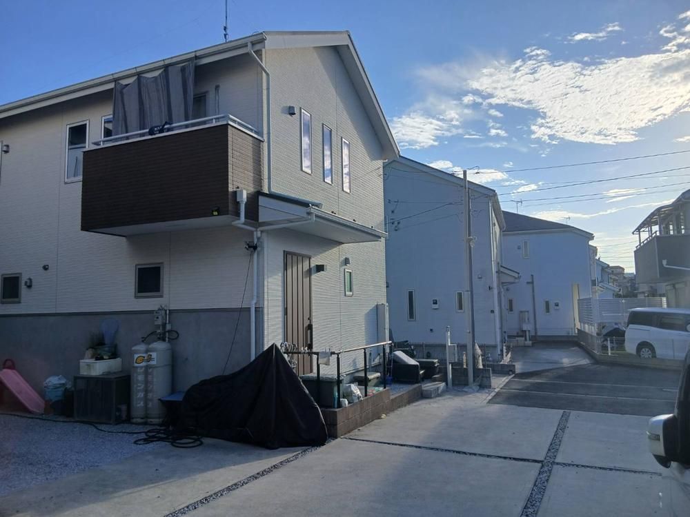 2020 Built 4LDK House with Guest House in Ome, Tokyo - Thumbnail 4