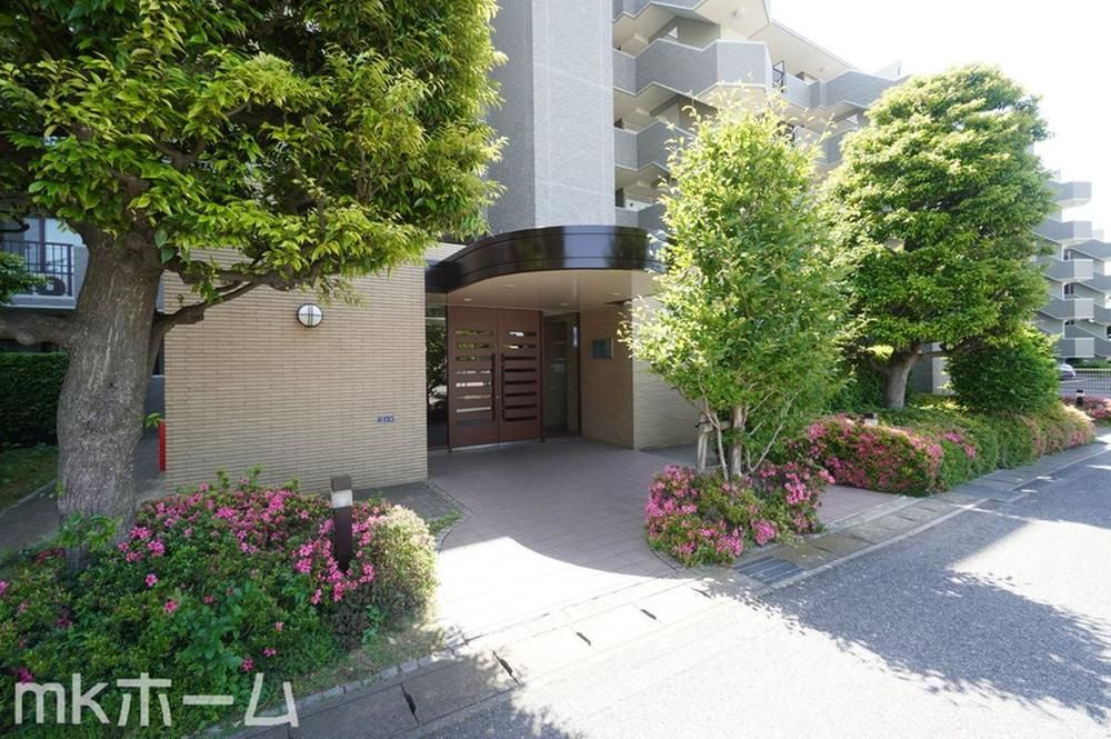 Renovated 3LDK Apartment in Kashiwa, Chiba - 71.1m² - Thumbnail 4