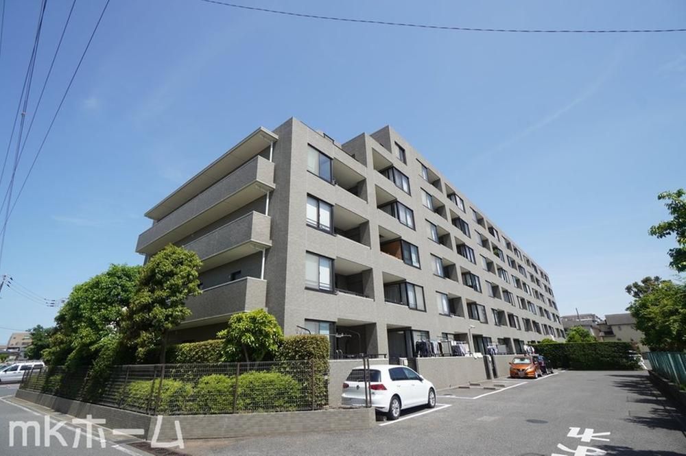 Renovated 3LDK Apartment in Kashiwa, Chiba - 71.1m² - Thumbnail 2