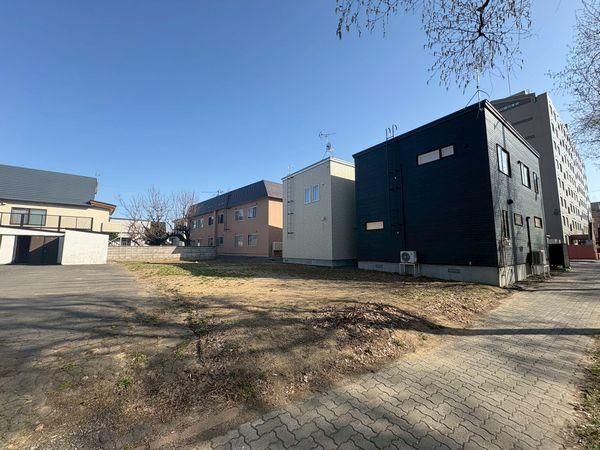 Land for Sale in Higashi-ku, Sapporo - 231 sqm - Thumbnail 3