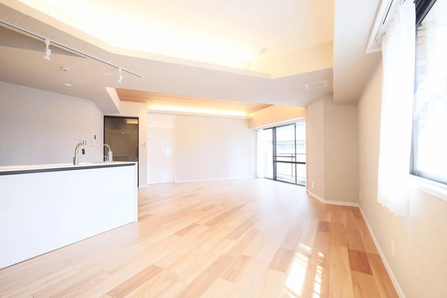 Renovated 2LDK Apartment in Shinjuku, Tokyo - Yotsuya Gardenia - Thumbnail 3