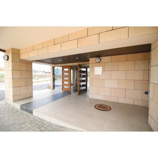 Renovated 3LDK Apartment for Sale in Ami Town, Ibaraki - Thumbnail 3