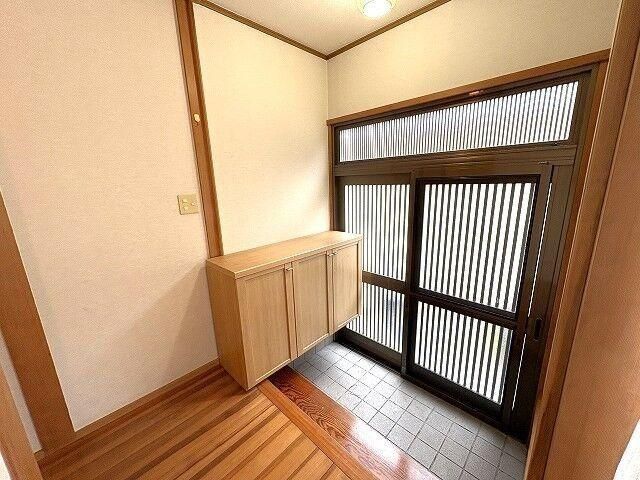 3DK House for Sale in Nino-shima, Minami Ward, Hiroshima - 88.92 sqm - Thumbnail 3