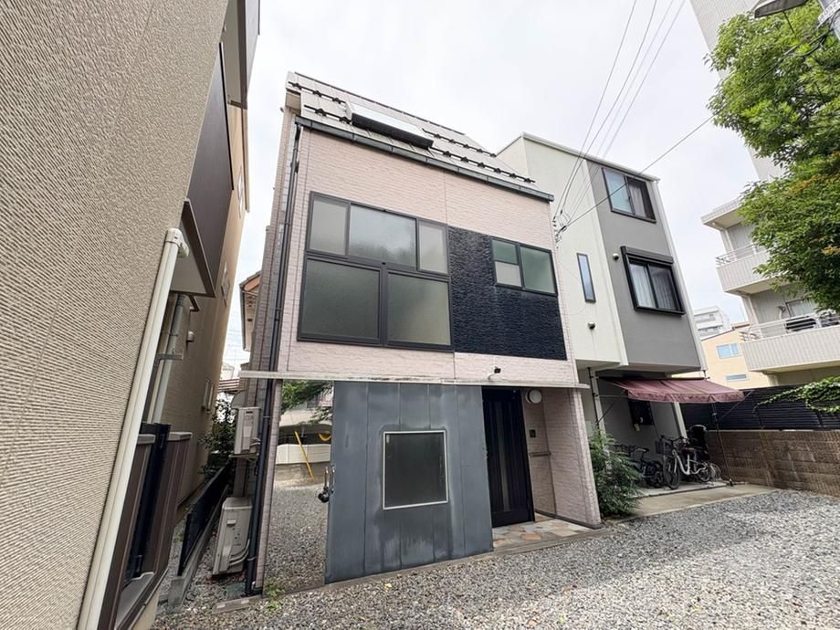 3-Storey 2LDK+S House for Sale in Omiya, Saitama - Thumbnail 2