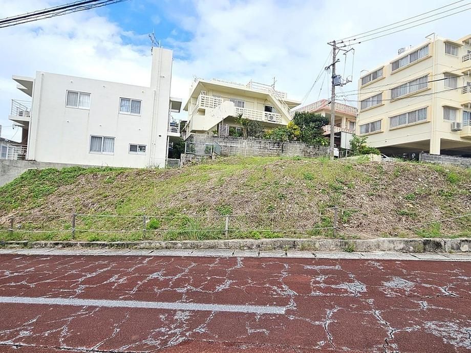 Land for Sale in Naha, Okinawa - 180.45 sqm Near Asato Station - Thumbnail 4
