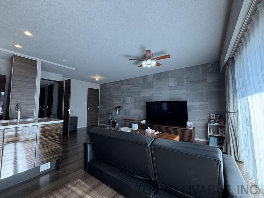 2LDK Apartment for Sale in Itoshima, Fukuoka - 83.93m2 - Thumbnail 4