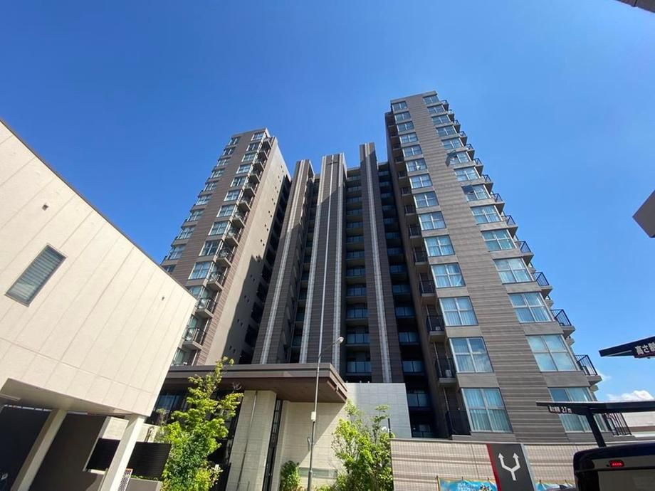 2LDK Apartment for Sale in Itoshima, Fukuoka - 83.93m2 - Thumbnail 2