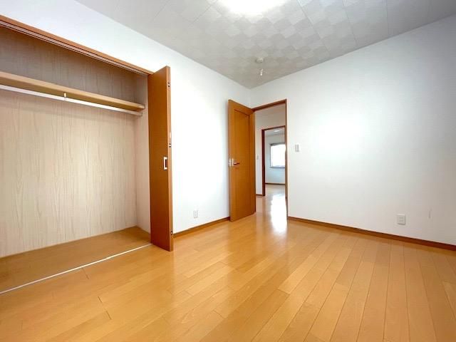 4LDK Detached House in Fukushima City with Garden and Parking - Image 1