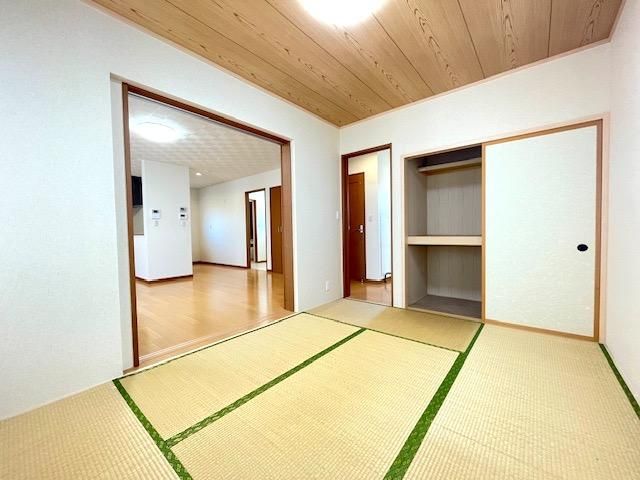 4LDK Detached House in Fukushima City with Garden and Parking - Thumbnail 3