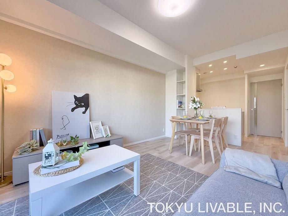 Renovated 3LDK Apartment in Tsurumi-ku, Osaka for Sale - Thumbnail 3