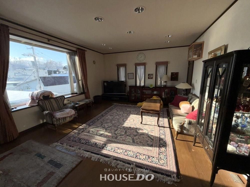 Spacious 4LDK House for Sale in Kitami, Hokkaido with Garage - Thumbnail 3