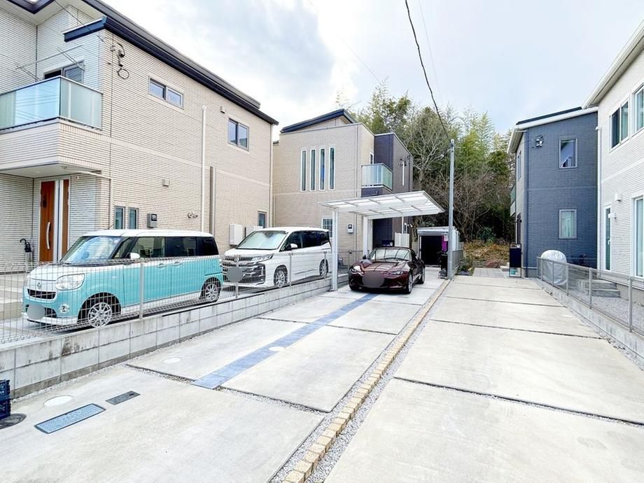 Modern 2022-Built House in Ome, Tokyo with Solar & High Insulation - Thumbnail 2