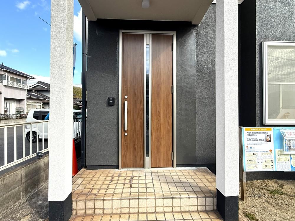3LDK Detached House for Sale in Fukuyama, Hiroshima - Thumbnail 2