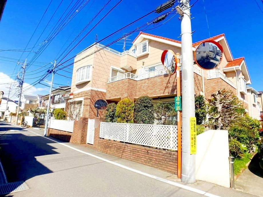 6LDK Detached House on 90 Tsubo Corner Lot in Nishitokyo - Thumbnail 2