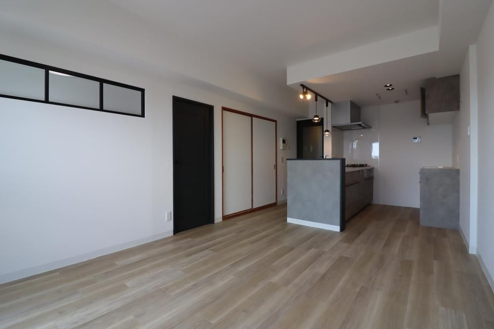 Renovated 3LDK Apartment in Yokkaichi, Mie - 67 sqm - Thumbnail 3