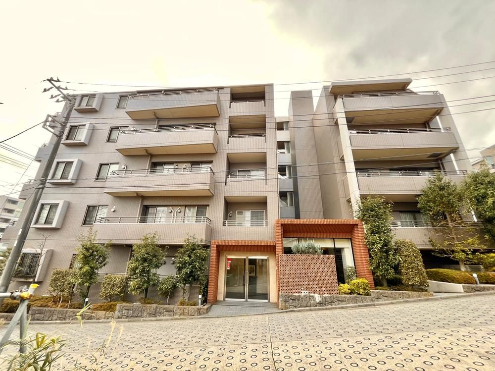 4LDK Apartment for Sale in Aoba Ward, Yokohama - Thumbnail 2