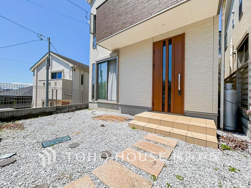 4LDK House with Garden in Yokohama Totsuka for 28.9 Million Yen - Thumbnail 2