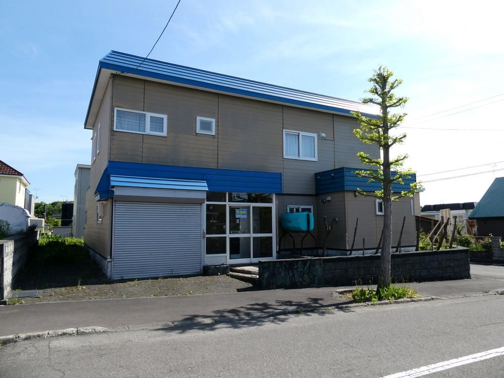 Land for Sale in Atsubetsu-ku, Sapporo - 267.75 sqm Corner Lot - Thumbnail 3