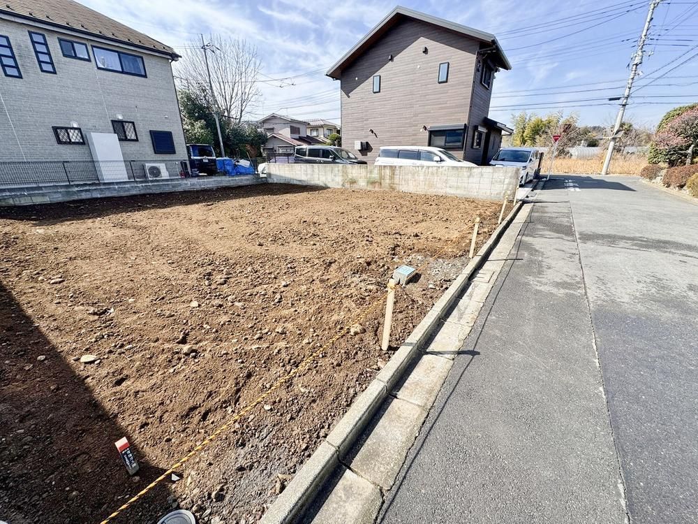 Land for Sale in Ome City, Tokyo - No Building Conditions - Thumbnail 4