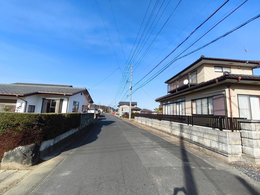 4LDK House for Sale in Mito City, Ibaraki - 196 Tsubo Land - Thumbnail 3