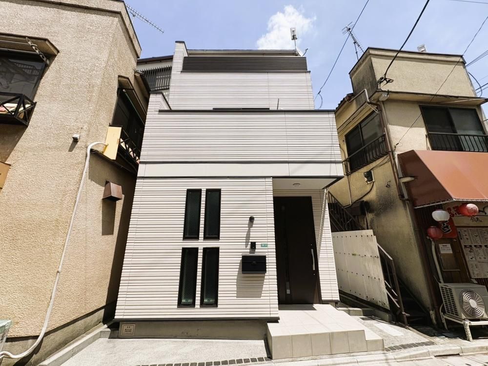 Renovated 3LDK+S House Near Numabukuro Station in Nakano - Thumbnail 2