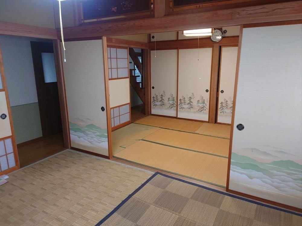5LDK House for Sale in Joetsu, Niigata with Large Garden - Thumbnail 4