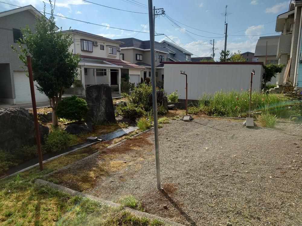 5LDK House for Sale in Joetsu, Niigata with Large Garden - Thumbnail 2