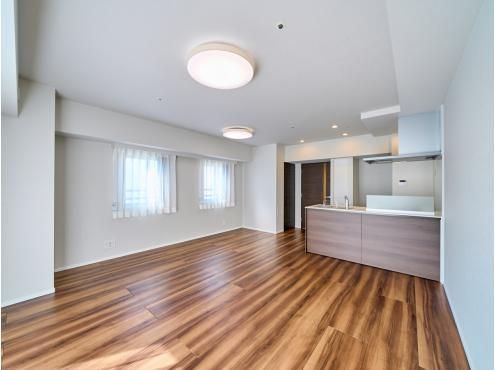 Conceria Shimbashi SIX 1LDK Apartment in Minato-ku, Tokyo - Thumbnail 4