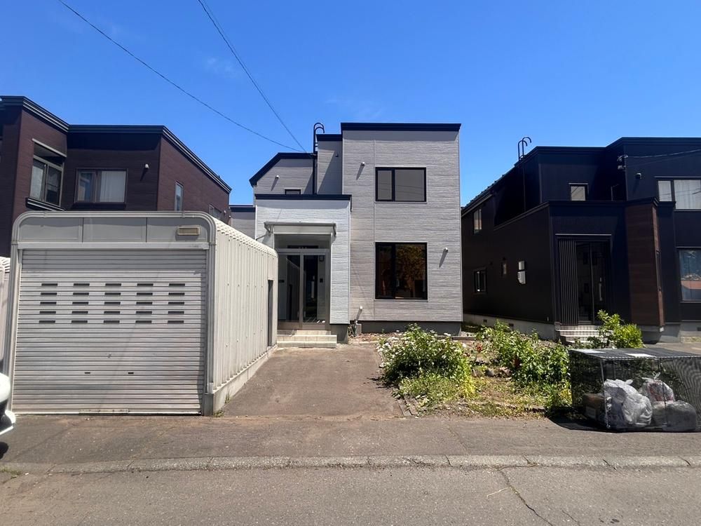 Renovated 4LDK House for Sale in Shiroishi Ward, Sapporo - Thumbnail 2