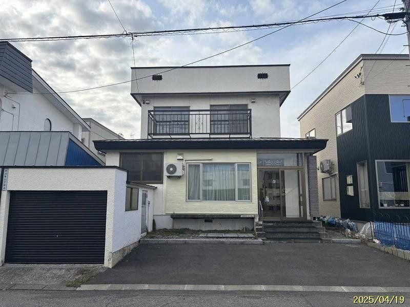 4LDK+S Detached House in Asahikawa, Hokkaido - 6 Million Yen - Image 1