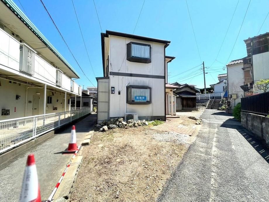 5DK+S Detached House Near Mikamori Station, Kitakyushu - Thumbnail 2