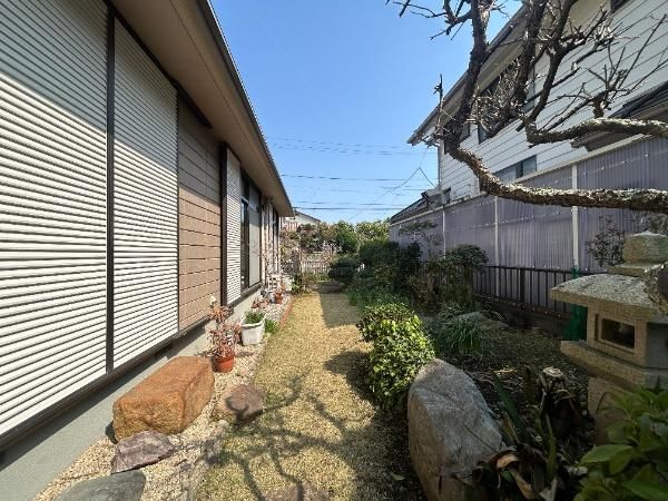 3LDK House for Sale in Yokosuka, Kanagawa - 207m2 Land - Thumbnail 3