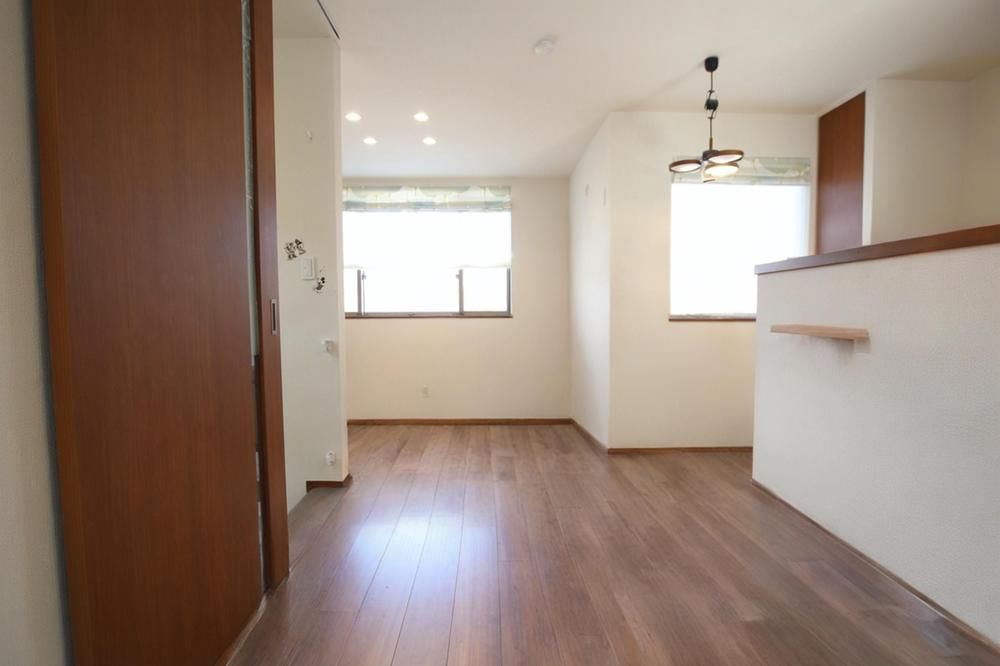 2018 Hebel Haus with Rooftop Balcony in Hachioji, Tokyo - Thumbnail 3
