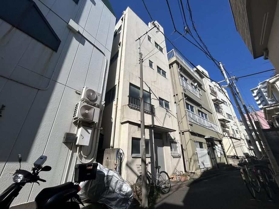 7DK House in Nakano, Tokyo with Rooftop Terrace - Thumbnail 3