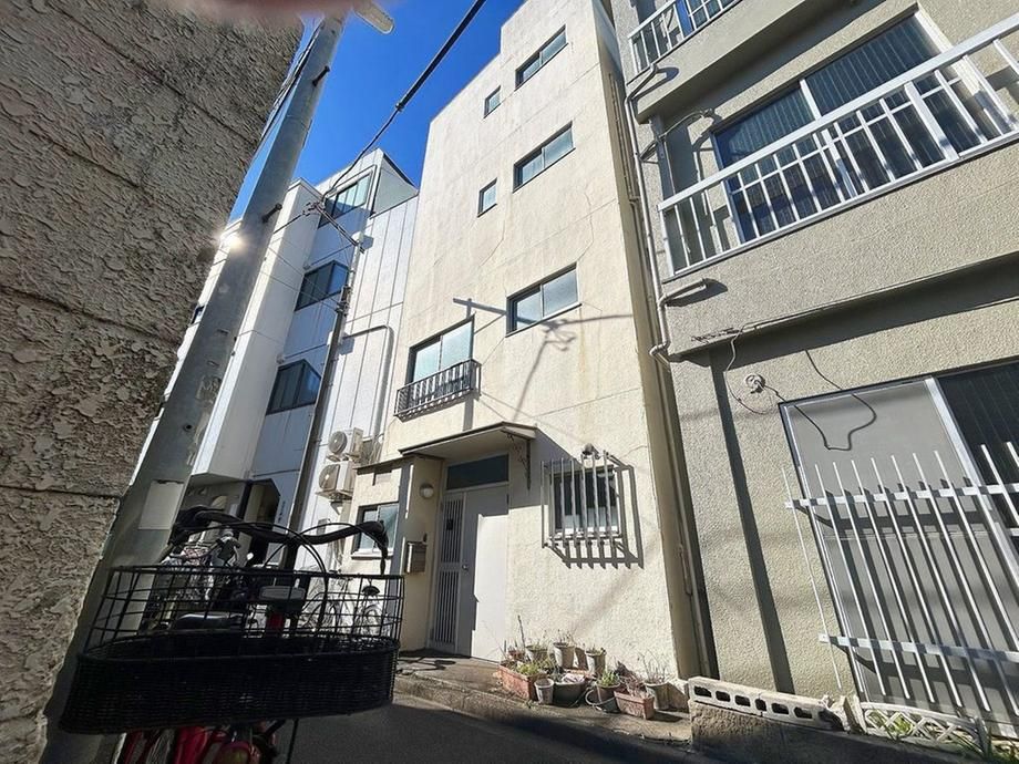 7DK House in Nakano, Tokyo with Rooftop Terrace - Thumbnail 4